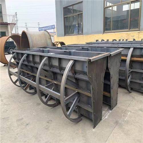 隔离墩模具解析与基建钢模具行业发展现状梳理